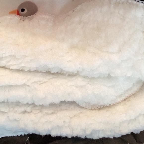 Let’s talk turkey with this beautiful turkey blanket. - Picture 6 of 6